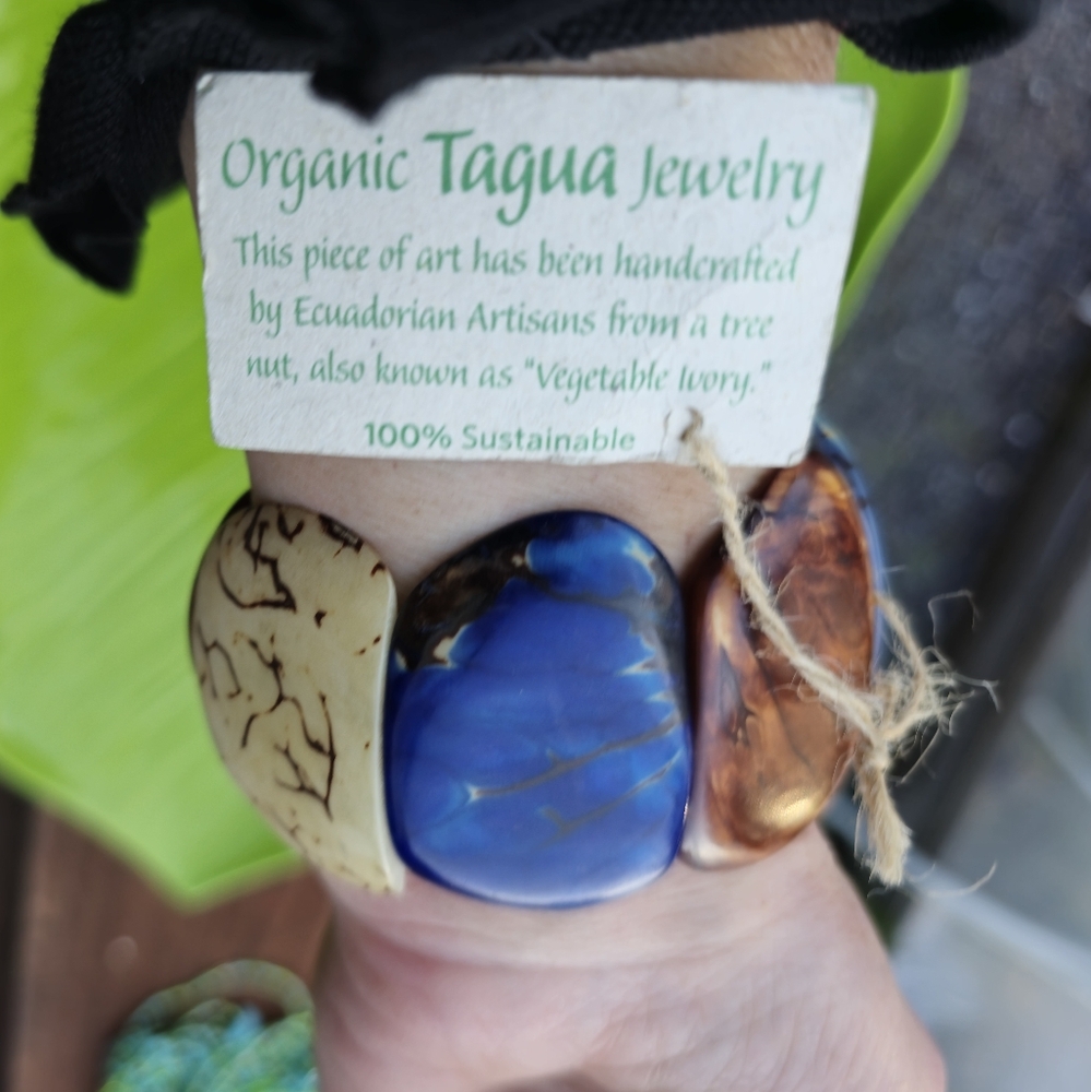 NWT Organic Tagua Jewelry Riverstone Cuff Bracelet lightweight Handcrafted
